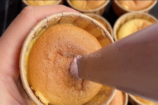 花儿奶油蛋糕的做法图解7