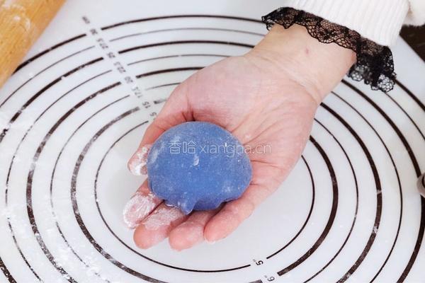 蓝色梦幻奥利奥雪媚娘的做法图解15