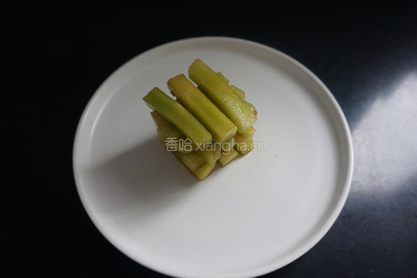 凉拌莴笋的做法图解9