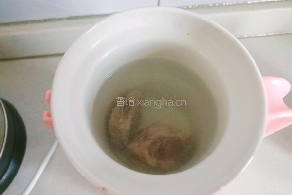 冬瓜排骨汤的做法图解3