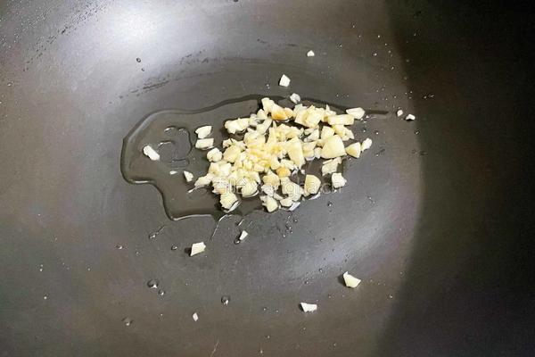 辣椒炒豆泡的做法图解4