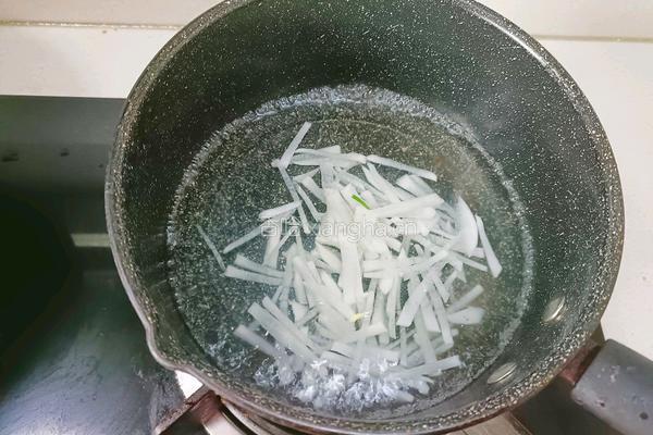 萝卜鲜虾煎饼的做法图解2