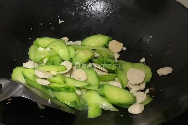 肉丸子片炒黄瓜的做法图解6