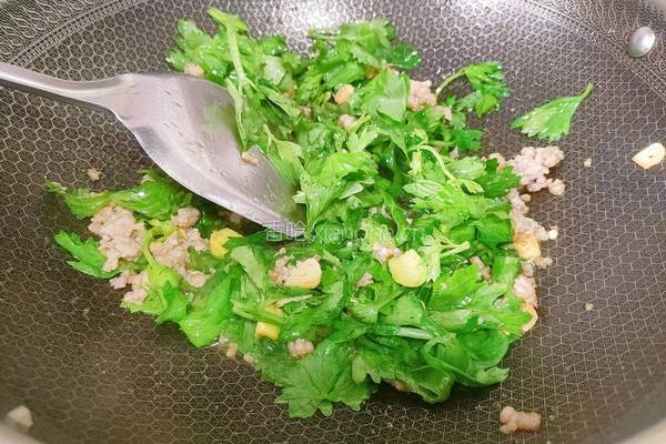 肉末芹菜叶的做法图解10
