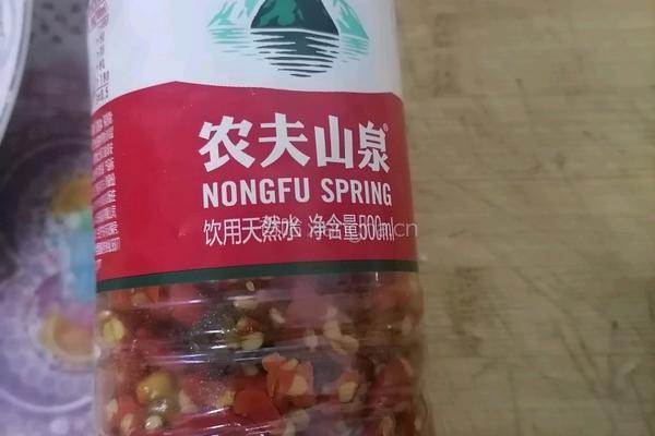 瘦肉水芹菜的做法图解3