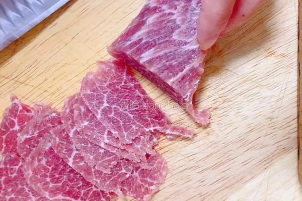 水煮肉片（猪肉）的做法图解1