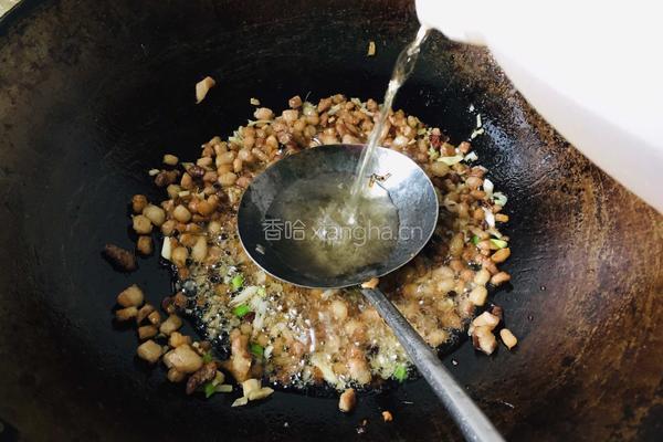 菠菜香菇炸酱面的做法图解4
