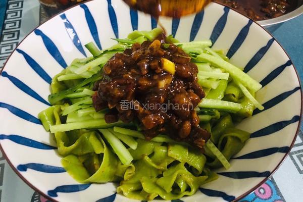 菠菜香菇炸酱面的做法图解14
