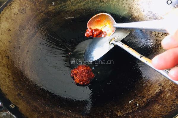 豆瓣酱烧小鲫鱼的做法图解4
