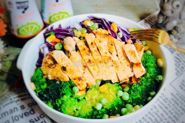 鸡胸肉彩蔬沙拉的做法图解12