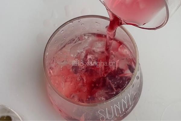 枸杞养生蔓越莓饮的做法图解4