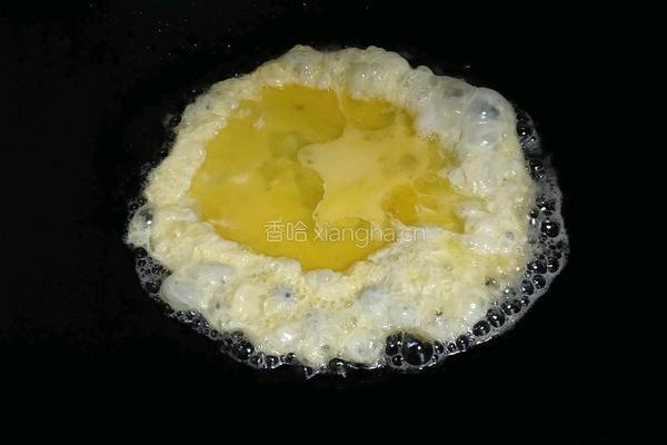 鸡蛋苦瓜的做法图解1