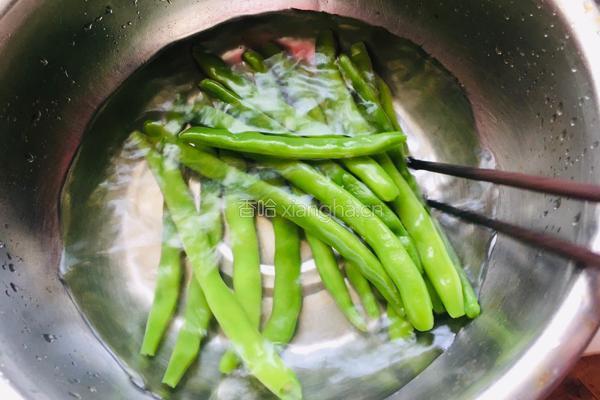 蒜香梅豆的做法图解5