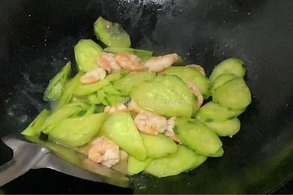 虾仁炒黄瓜的做法图解7