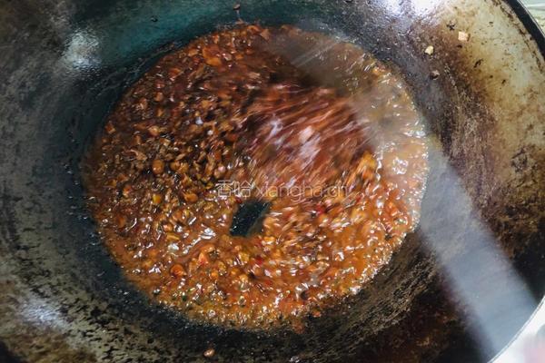 香菇牛肉酱的做法图解12