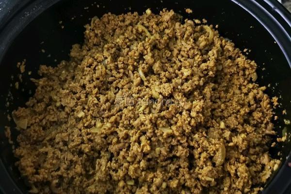 熬制牛肉香辣酱的做法图解7