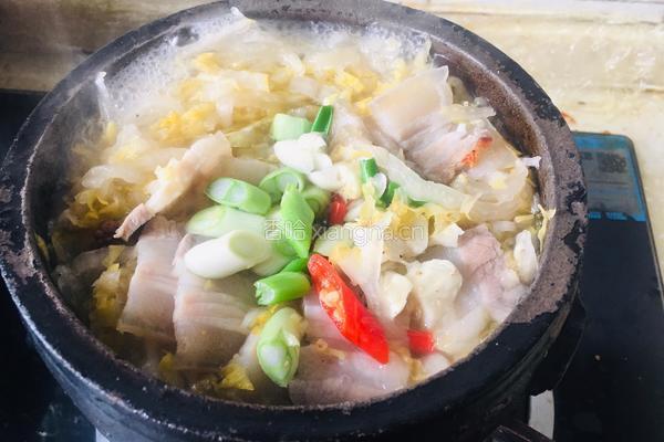 砂锅酸菜白肉的做法图解10