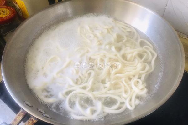 香菇牛肉酱拌面的做法图解9