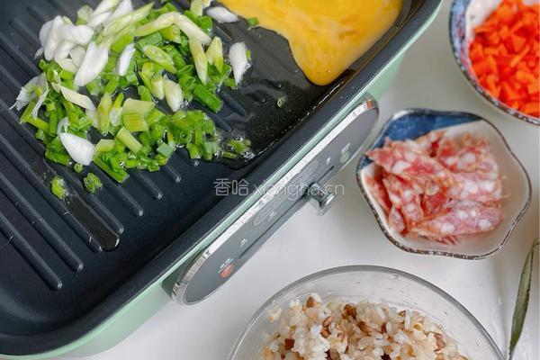 菠萝虾仁谷物饭的做法图解3
