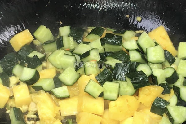 菠萝咕噜肉的做法图解12