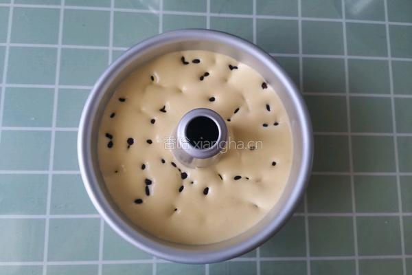 红豆中空戚风蛋糕的做法图解11