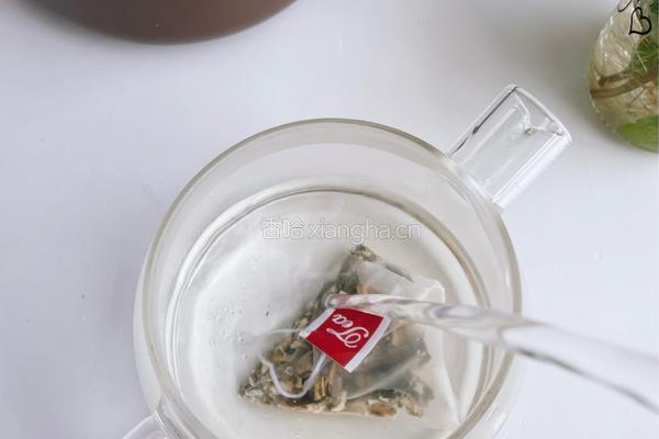 话梅水果茶的做法图解2