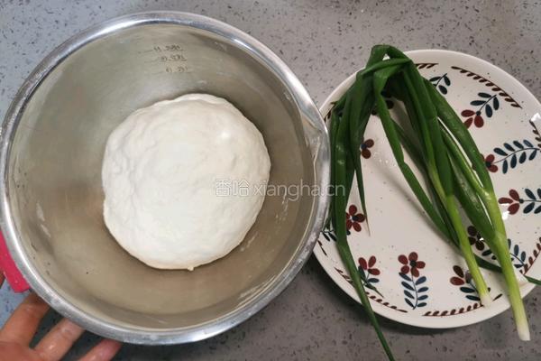 小葱花卷的做法图解4