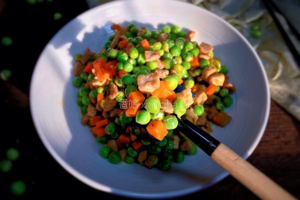 豌豆米炒肉丁的做法图解11