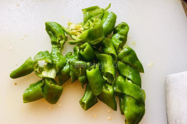 辣椒炒肉片的做法图解3