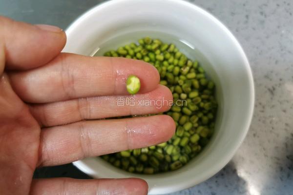 南瓜绿豆卷的做法图解2