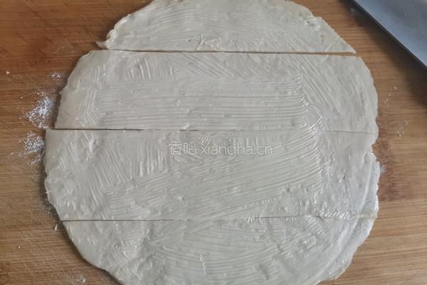 手抓饼培根肉松卷的做法图解3