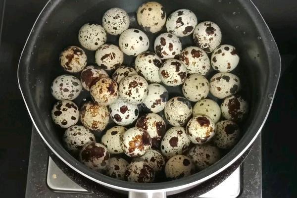 卤味拼盘的做法图解1