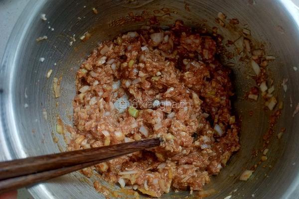 时蔬鲜肉包的做法图解4