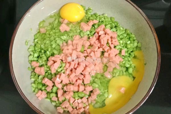 豌豆火腿鸡蛋饼的做法图解4