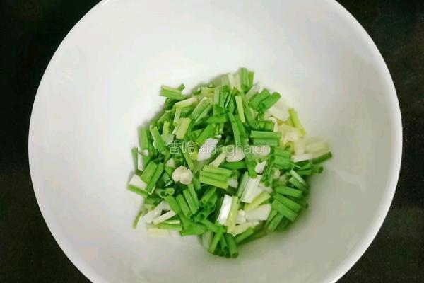 娃娃菜火腿蛋炒饭的做法图解6