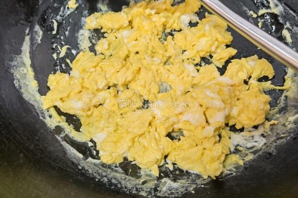 虾仁蛋炒饭的做法图解6