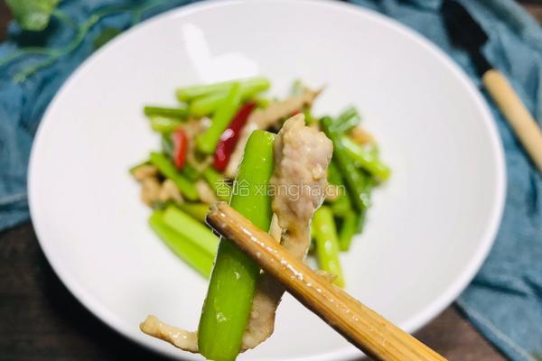 蒜苔炒肉的做法图解11