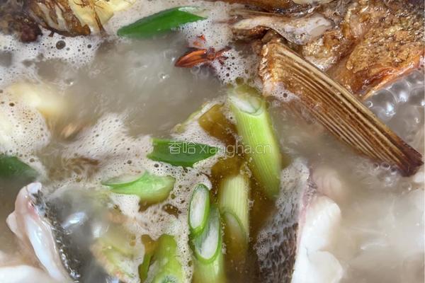 鱼头豆腐汤的做法图解3