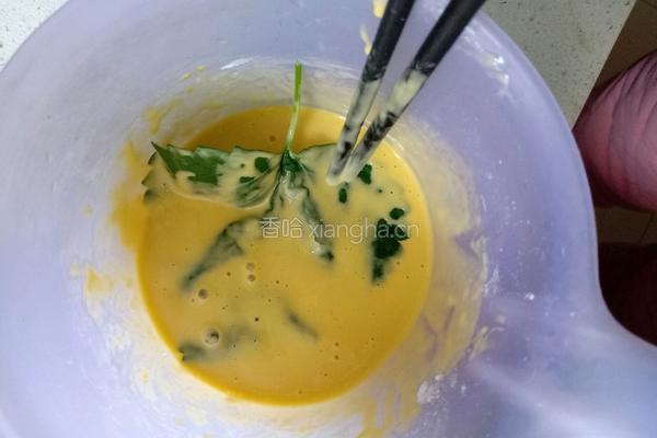 初夏灵魂菜 鲜霍香煎蛋饼 的做法图解5