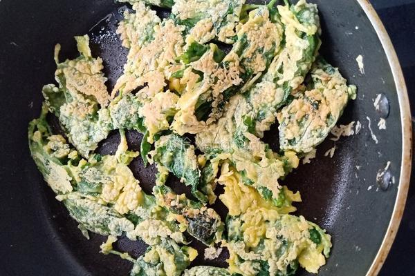 初夏灵魂菜 鲜霍香煎蛋饼 的做法图解8