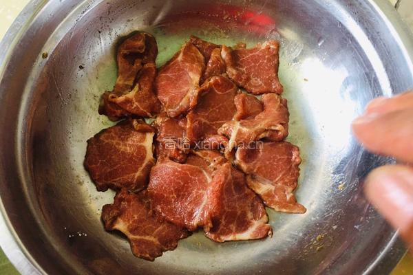 平菇炒肉片的做法图解4