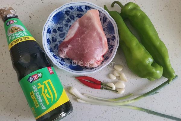 青椒炒肉丝的做法图解1