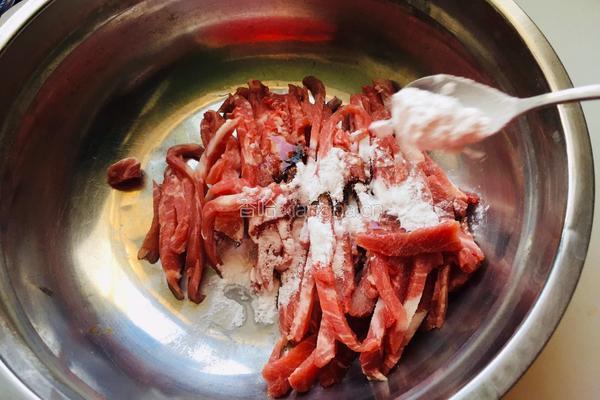 菜花炒肉丝的做法图解5