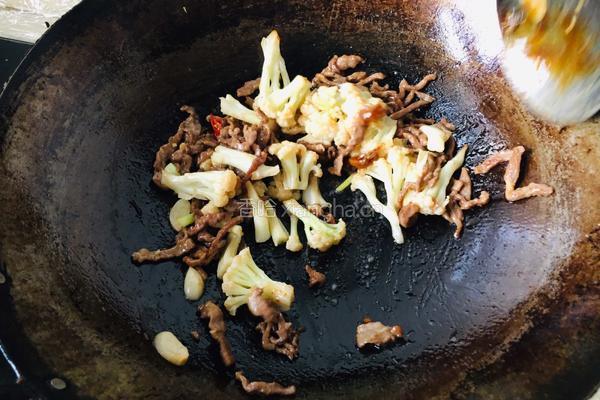 菜花炒肉丝的做法图解13