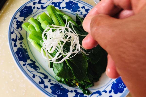白灼菜心的做法图解4