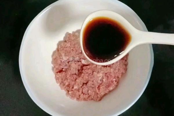 双米南瓜瘦肉粥的做法图解4