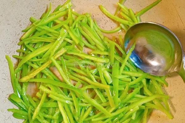 辣椒炒肉丝的做法图解7