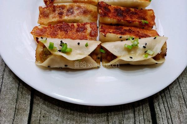西葫鲜肉锅贴的做法图解21
