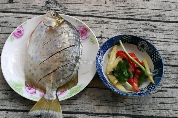 香煎金鼓鱼的做法图解6