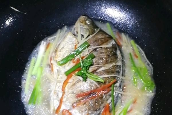 香煎金鼓鱼的做法图解12